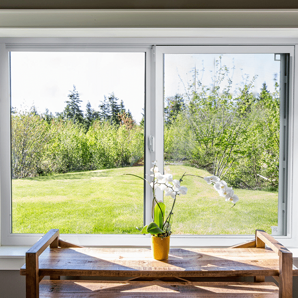 Horizontal slider window